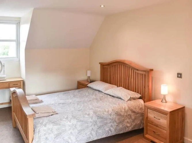 4 Bedrooms Cottage