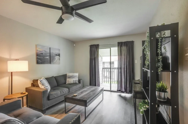 1 Bedroom Apartment with balcony