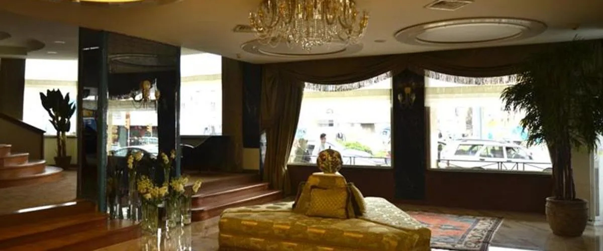 Tilmen Hotel