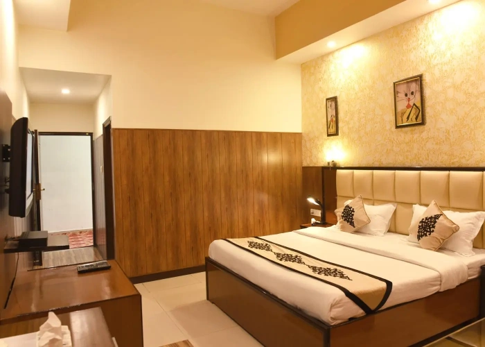 Deluxe room with golf view