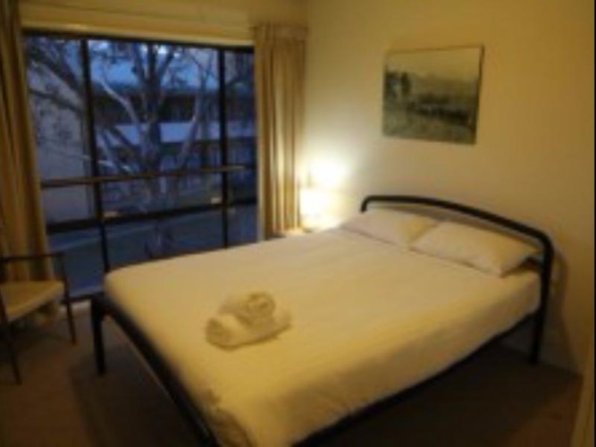 3 Bedrooms Apartment