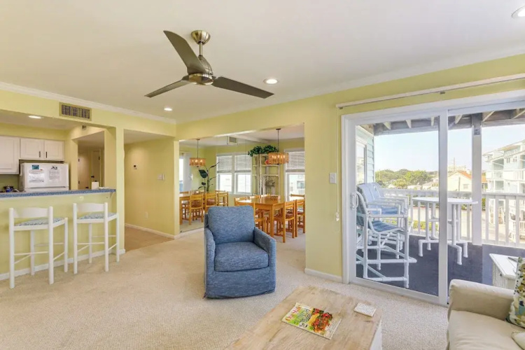 Marina Views, Walk to Beach: Atlantic Beach Condo!
