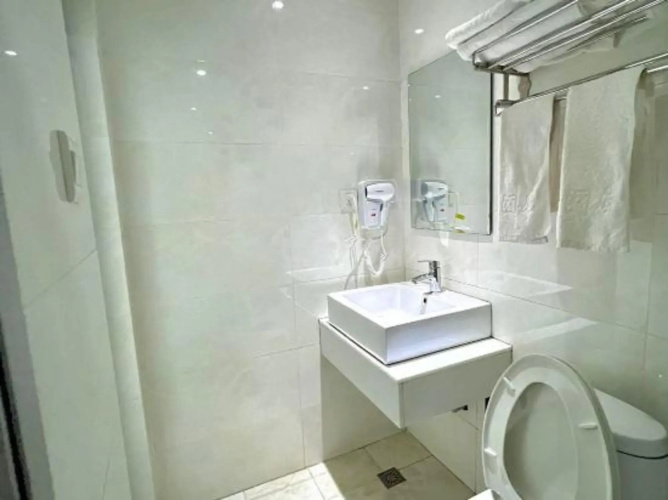 Weiwei Hotel