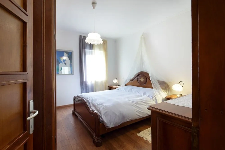 2 Bedrooms Apartment with garden view