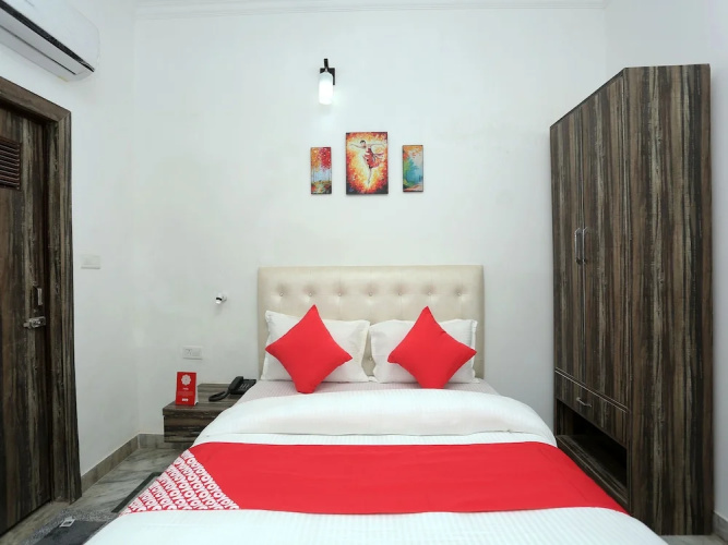 Collection O 16544 Hotel Primeland