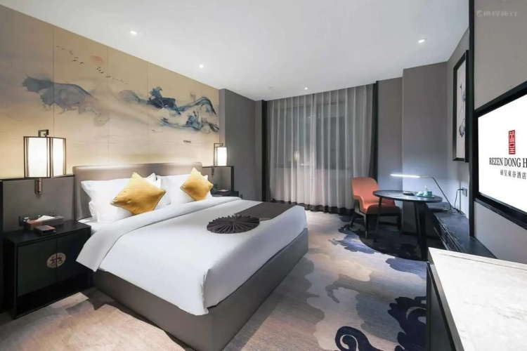 Rezen Dong Hotel (Baoding Passenger Transport Center Yuhua Road Branch)