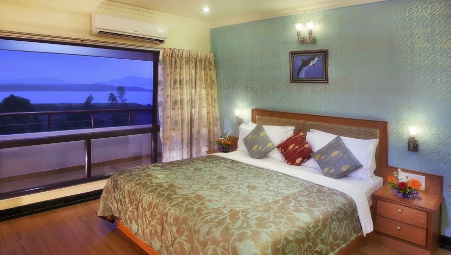 Sterling Karwar