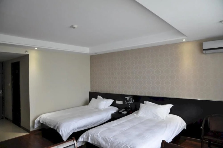 Pudong No.1 Hotel