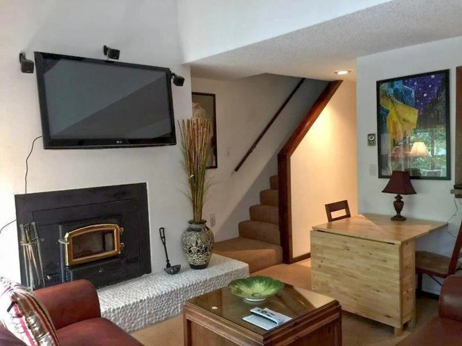 31SW Deluxe Snowater Condo!