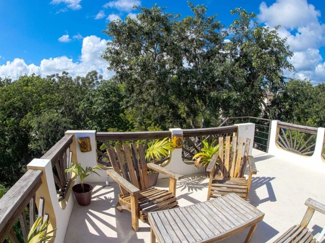 Standard Triple room with view