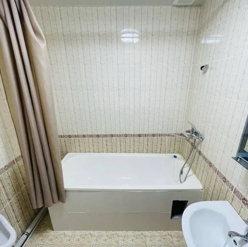Fayzobod Guesthouse B&B