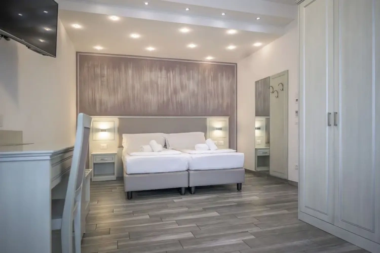 Superior room