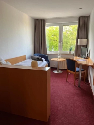 Standard Single room with garden view