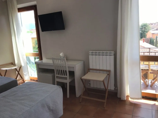 Standard Twin room with balcony