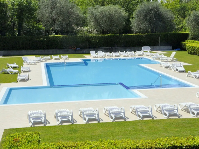 Poolside Stay in Lazise