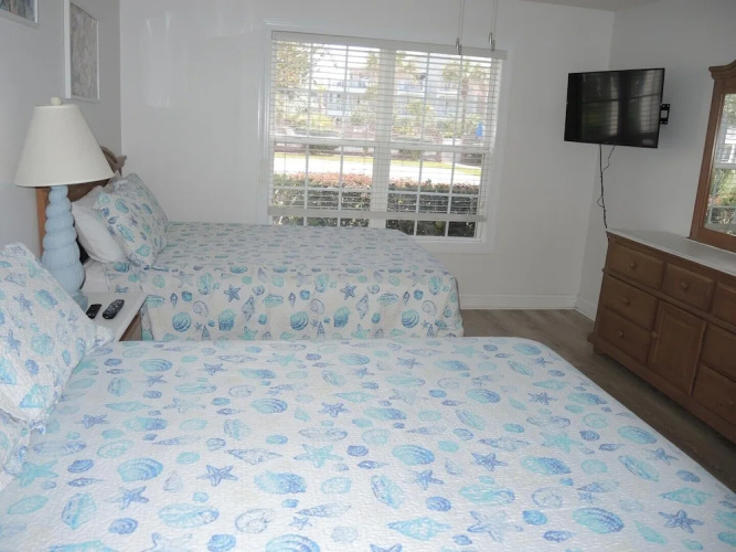 Beautiful Ground Floor Golf Resort Villa 1503 Steps from the Pool by RedAwning