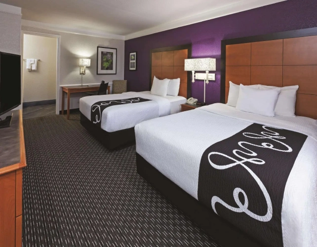 Deluxe Quadruple room
