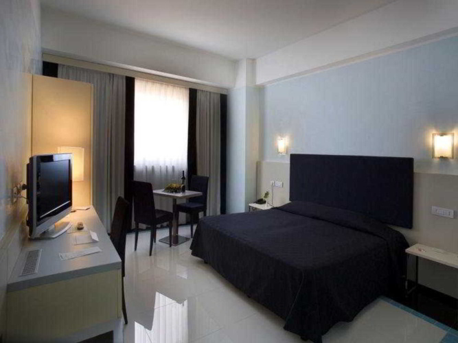 Grand Hotel Salerno photo 7
