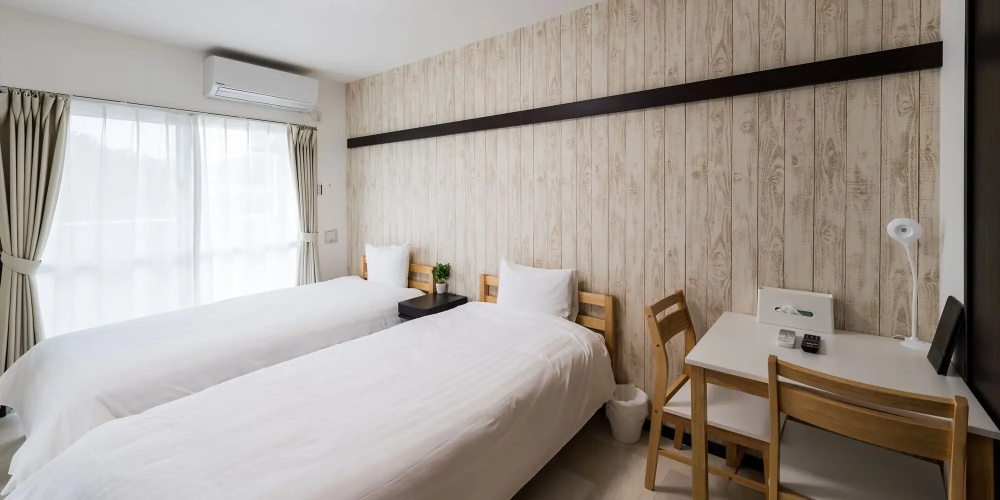 Hotel Tomas Nago