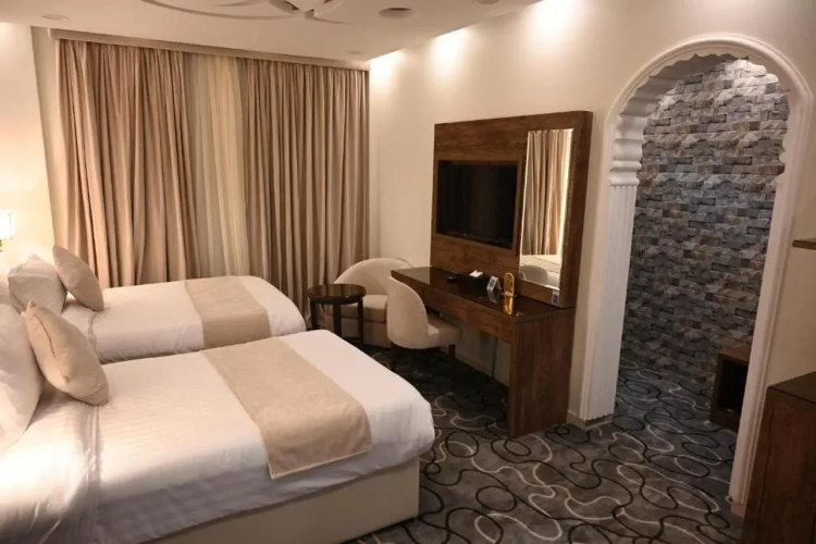 Violet Hotel
