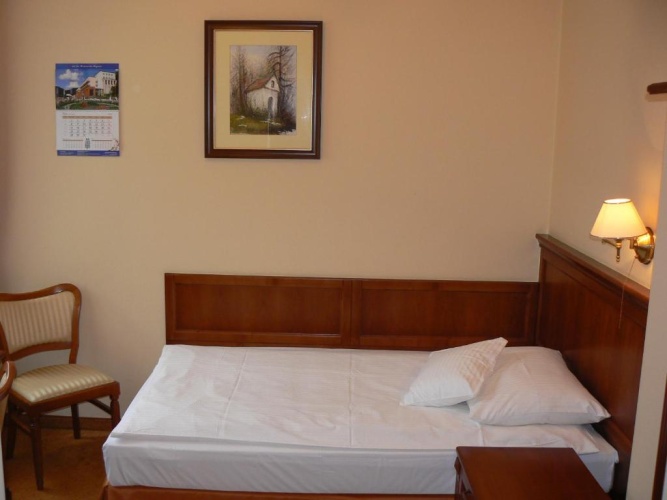Standard Single room