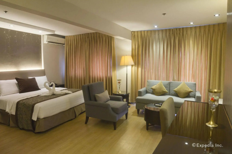 Imperial Palace Suites