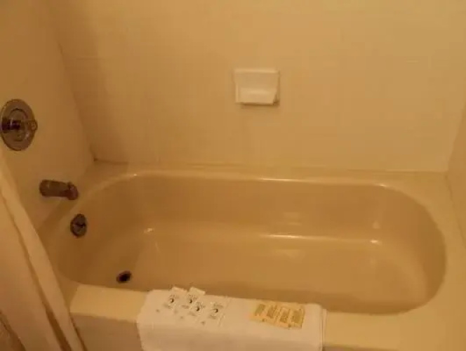 Advantage Inn