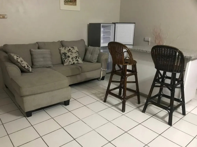 Bay Heights Escape