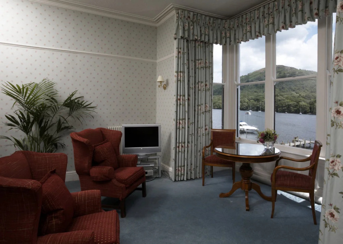 Lakeside Hotel & Spa