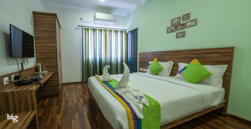 Royal Service Apartmentts