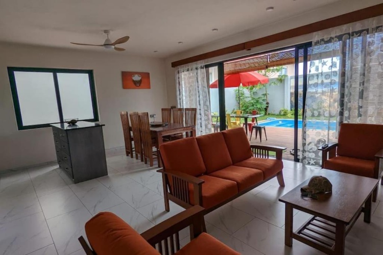 3 Bedrooms Villa