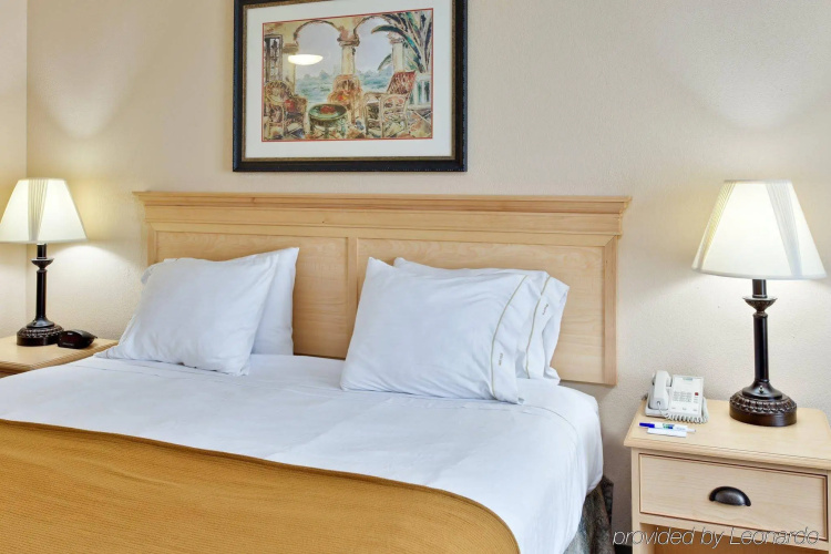 Holiday Inn Express & Suites Daphne- Spanish Fort Area by IHG