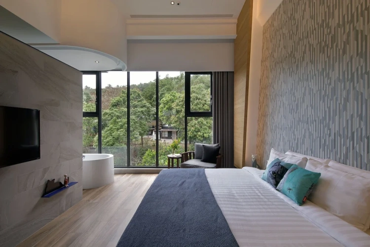 Deluxe Double room with land view