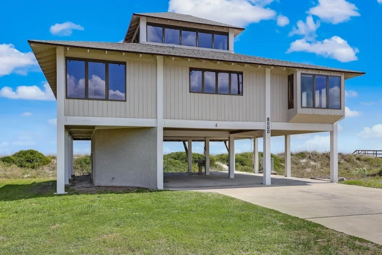 3 Bedrooms Cottage