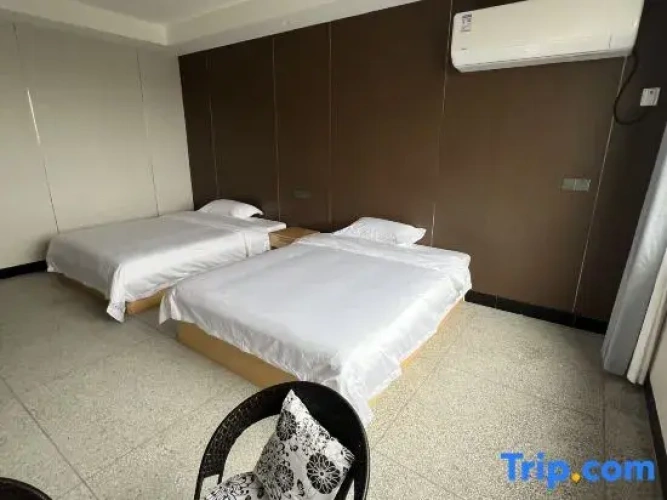 Standard Twin room with view