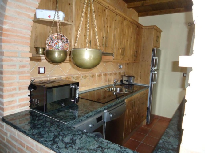 3 Bedrooms Cottage