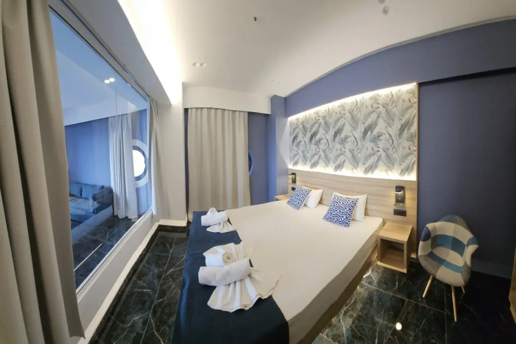 Eleni Beach Hotel