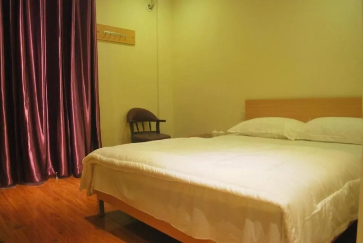Beihai Old Street Zhuhailou Inn