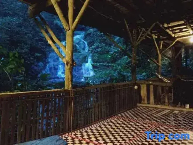 Curug Batu Gede Cisuren Camping Ground