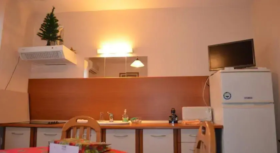 Tainov House