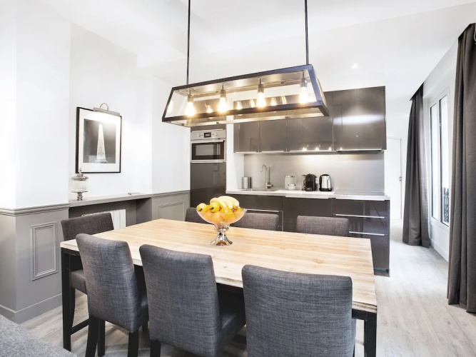 Luxury 3BDR Le Marais II by Livinparis