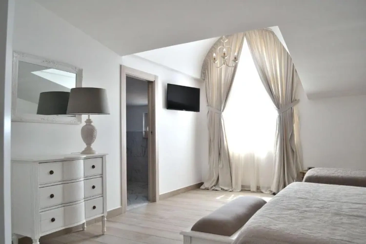 Deluxe Triple room