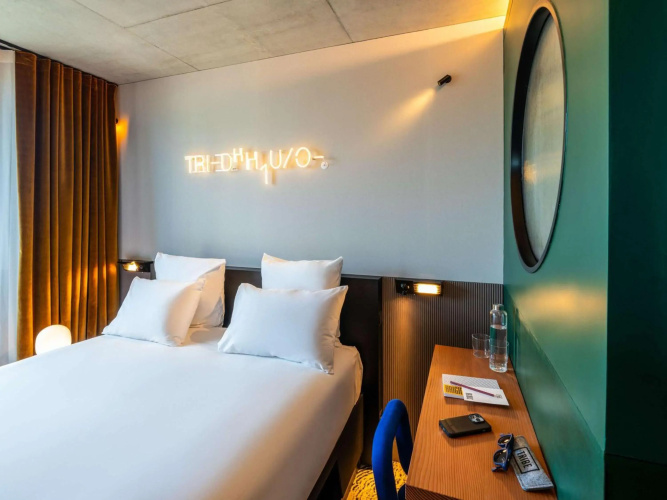 Tribe Paris Clichy