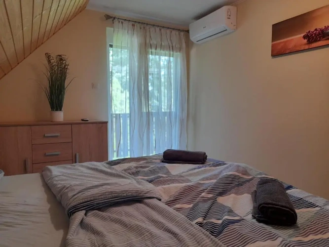 3 Bedrooms Cottage