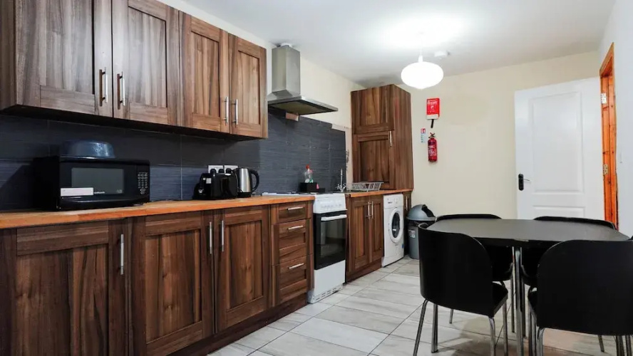 Royal Living Apartment