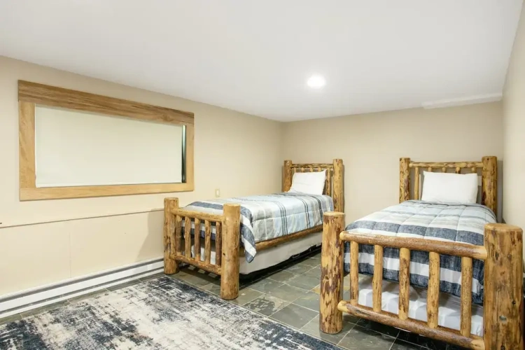 4 Bedrooms Standard room