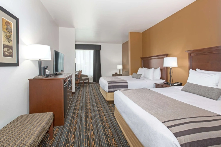 Quadruple Suite