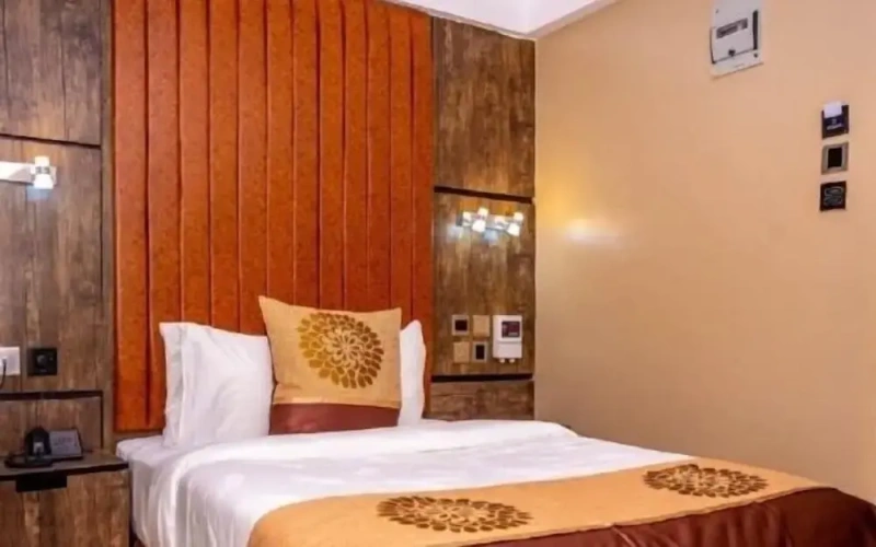 Classic Single room with pool view