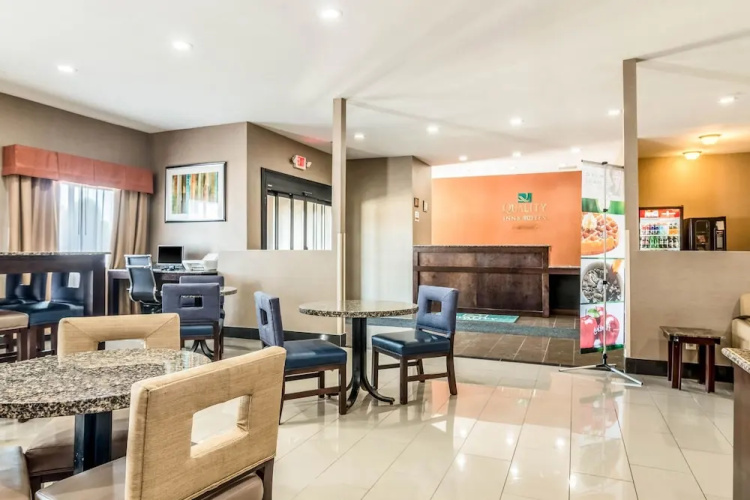 Comfort Inn & Suites Salem