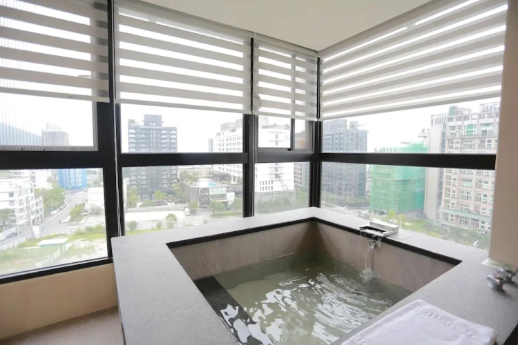 Premium Suite
